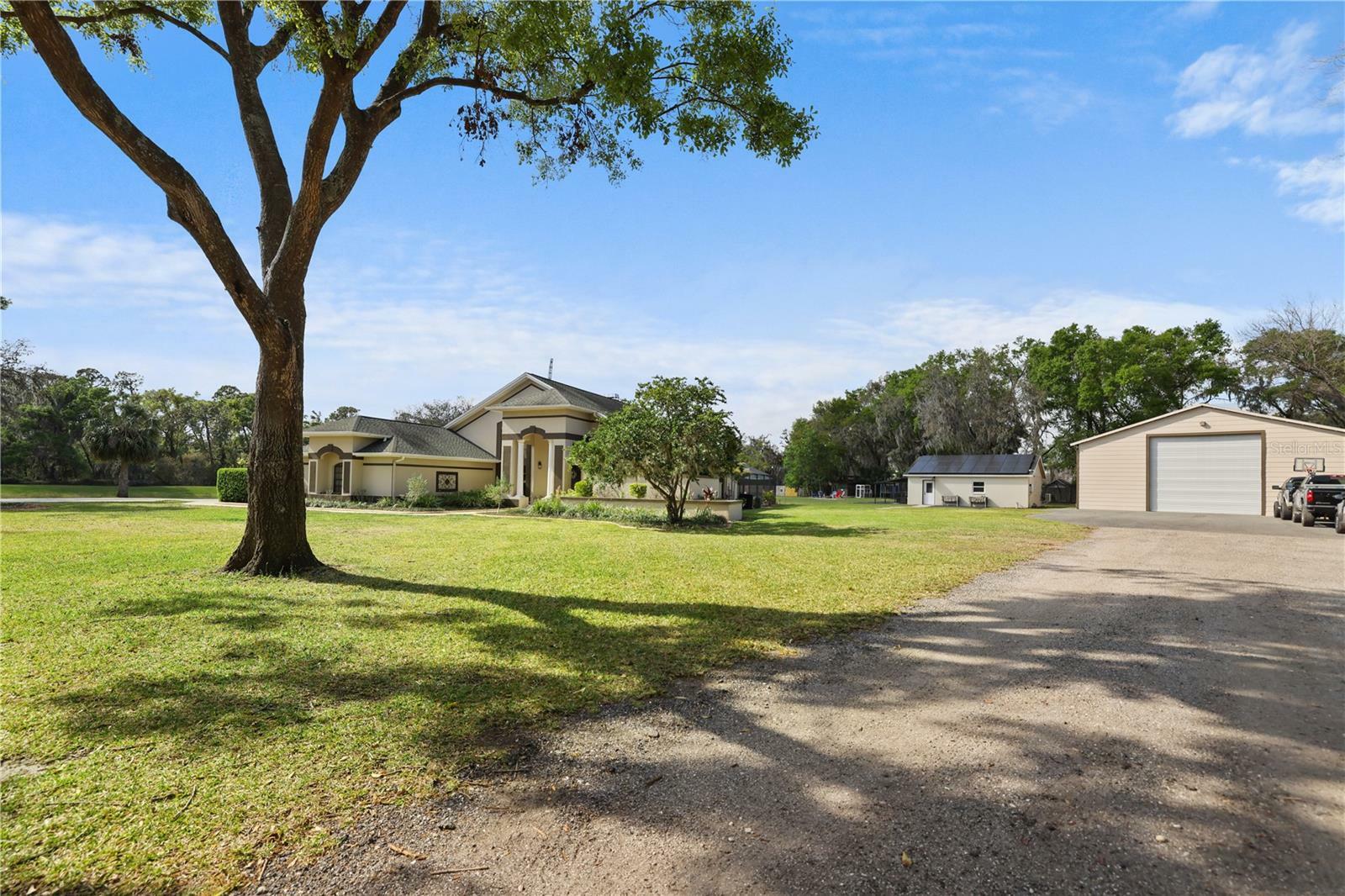 Property Photo:  8403 Southwood Pines Street  FL 33547 