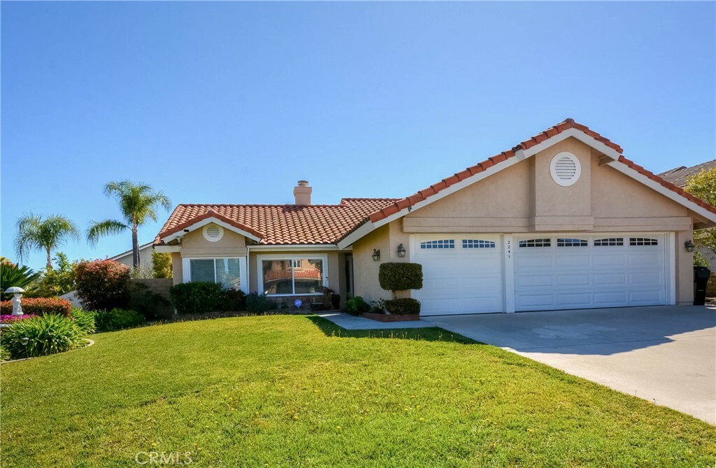 Property Photo: 2241 Via Pacifica CA 92882