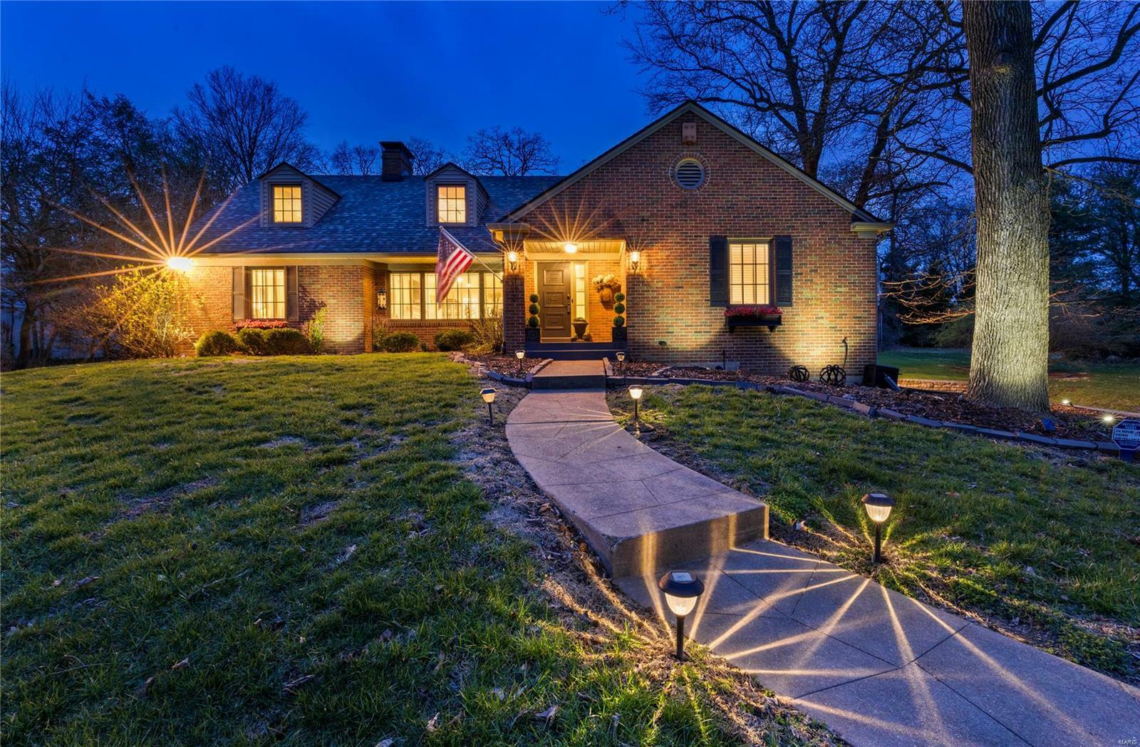 Property Photo:  333 S Spoede Road  MO 63141 