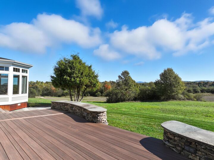 Property Photo:  6 Luke Lane  VT 05482 