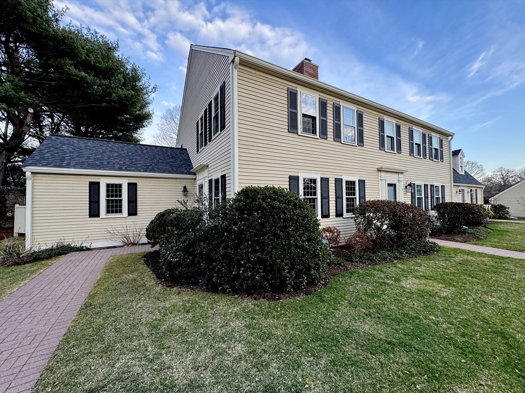 Property Photo: 2 Muster Ct 2 MA 02420