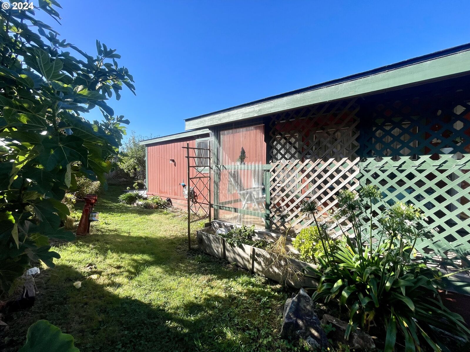 Property Photo:  16391 Highway 101 48  OR 97415