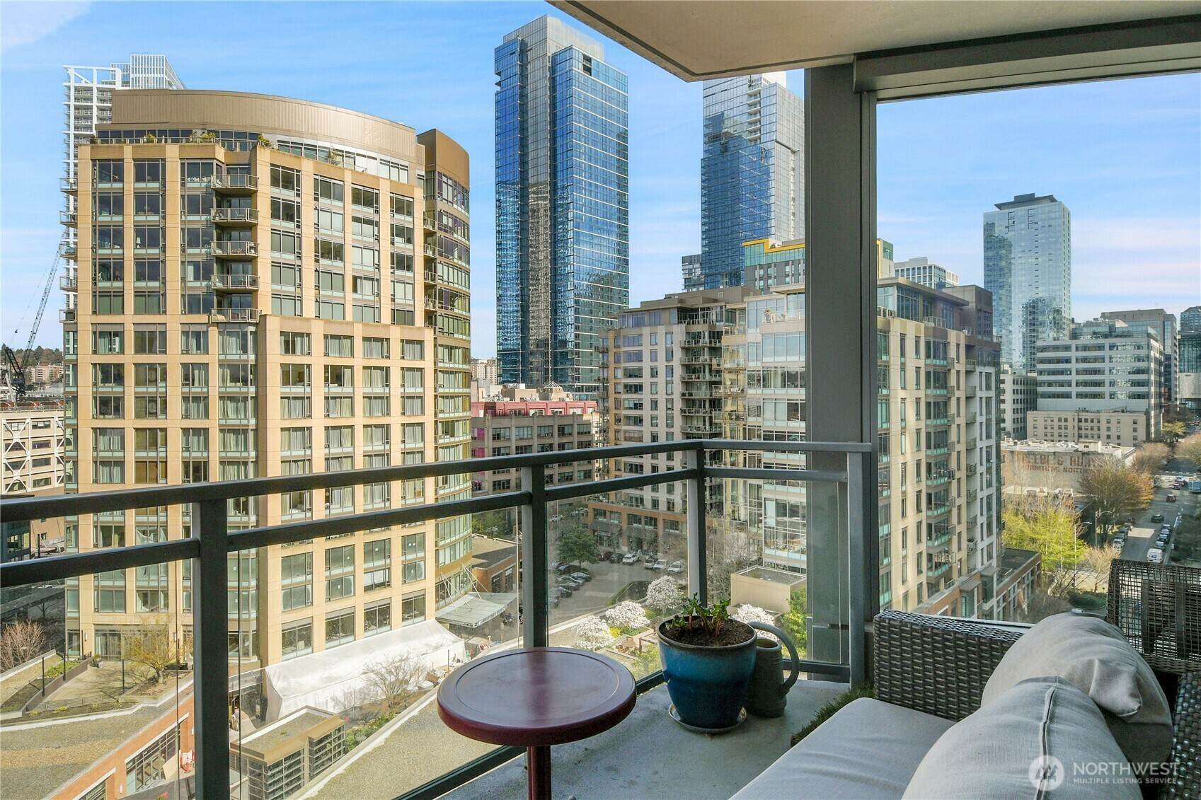 820  Blanchard 1105  Seattle WA 98121 photo