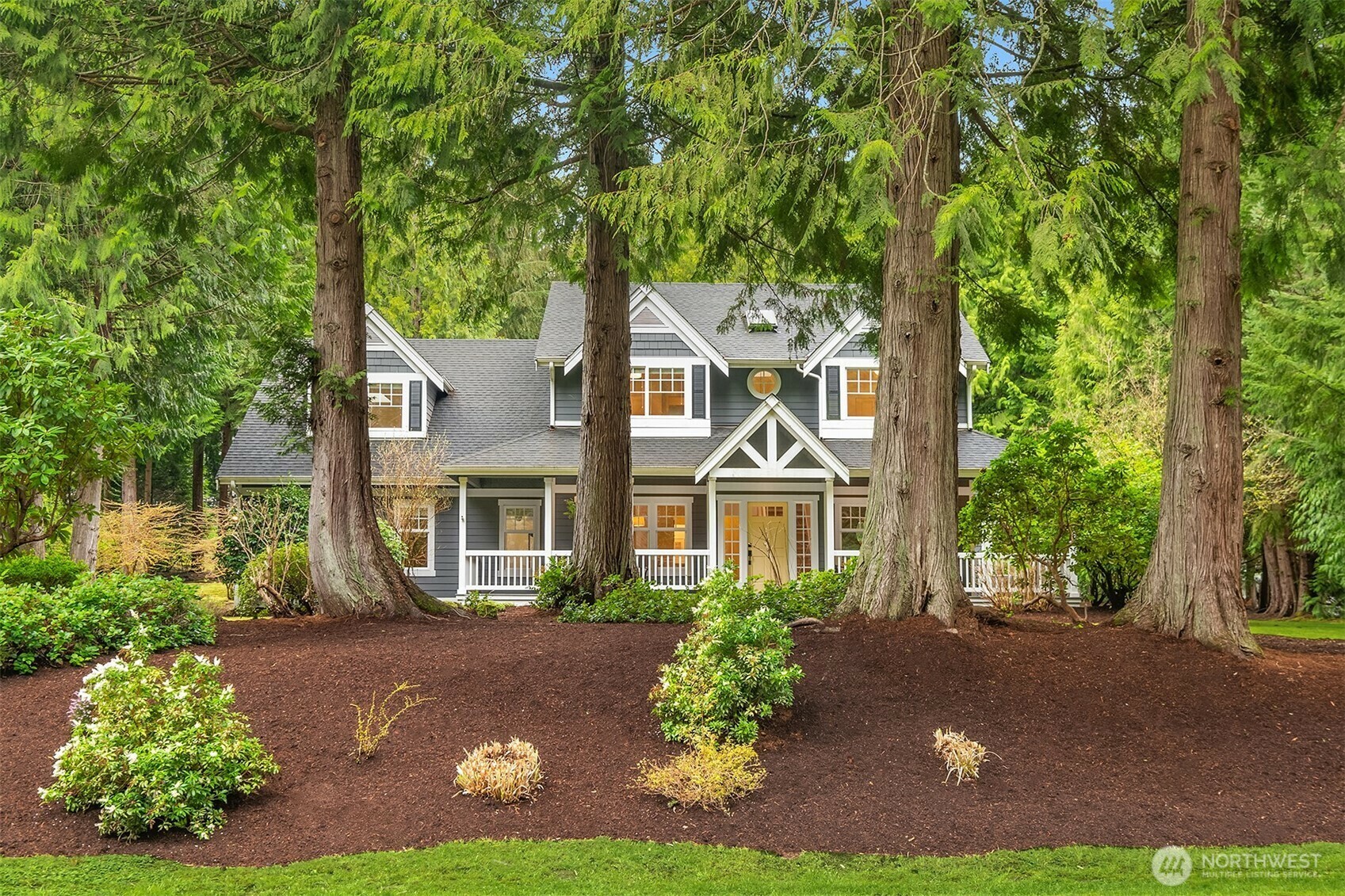 Property Photo: 19125 162nd Avenue NE WA 98072