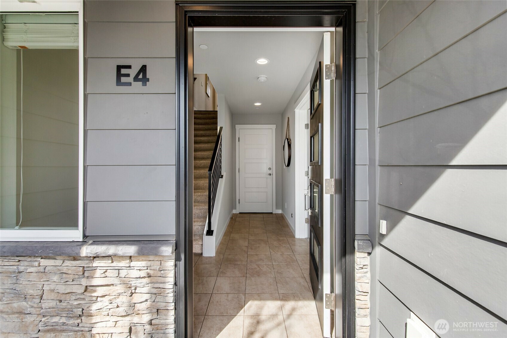 Property Photo: 14913 48th Avenue W E-4 WA 98026