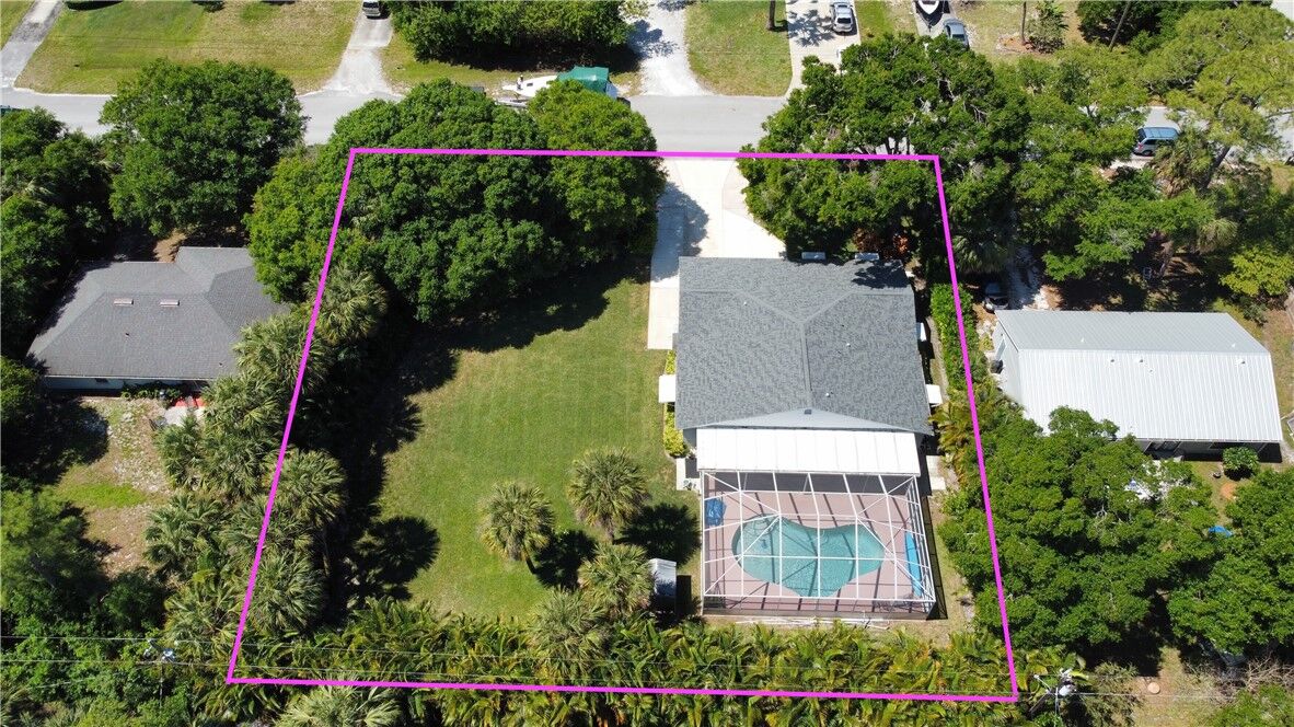 Property Photo:  1136 34th Avenue SW  FL 32968 