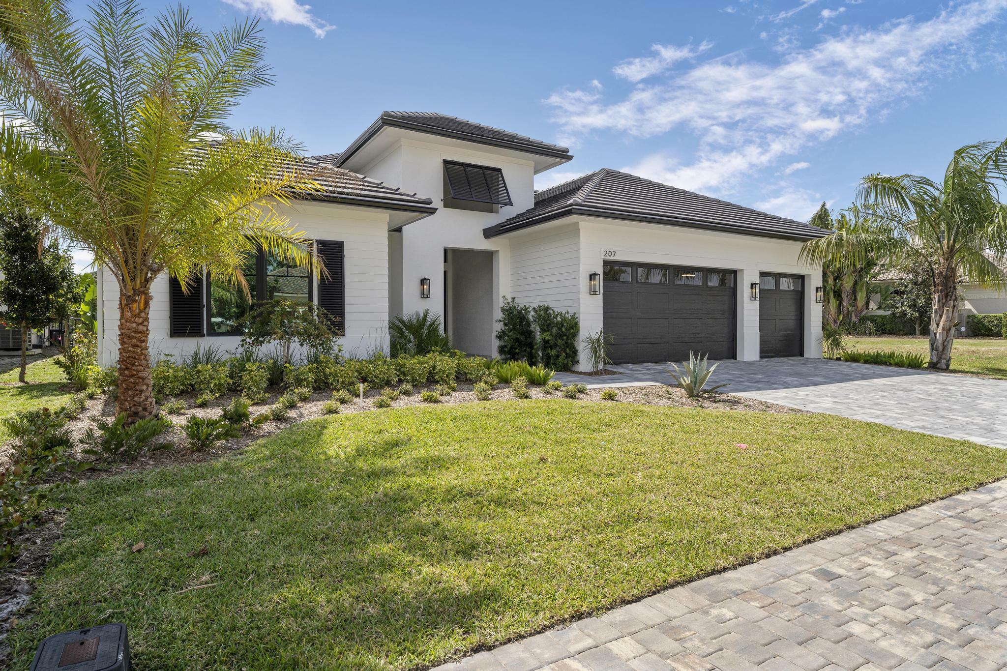 Property Photo:  207 SE Bella Strano  FL 34984 