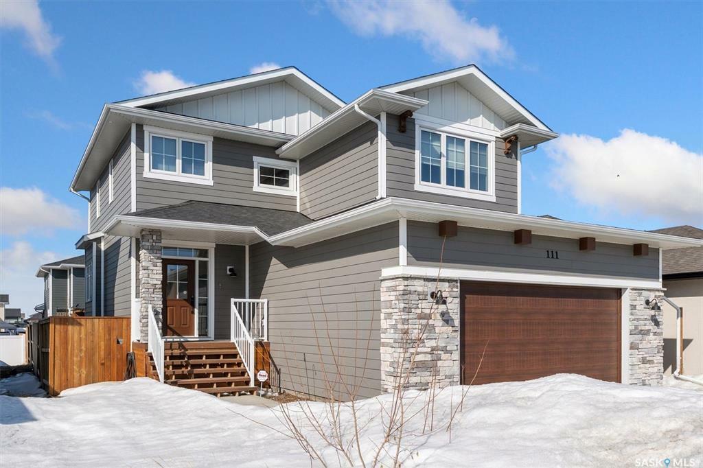 Property Photo:  111 Flynn Manor  SK S7V 0Z4 