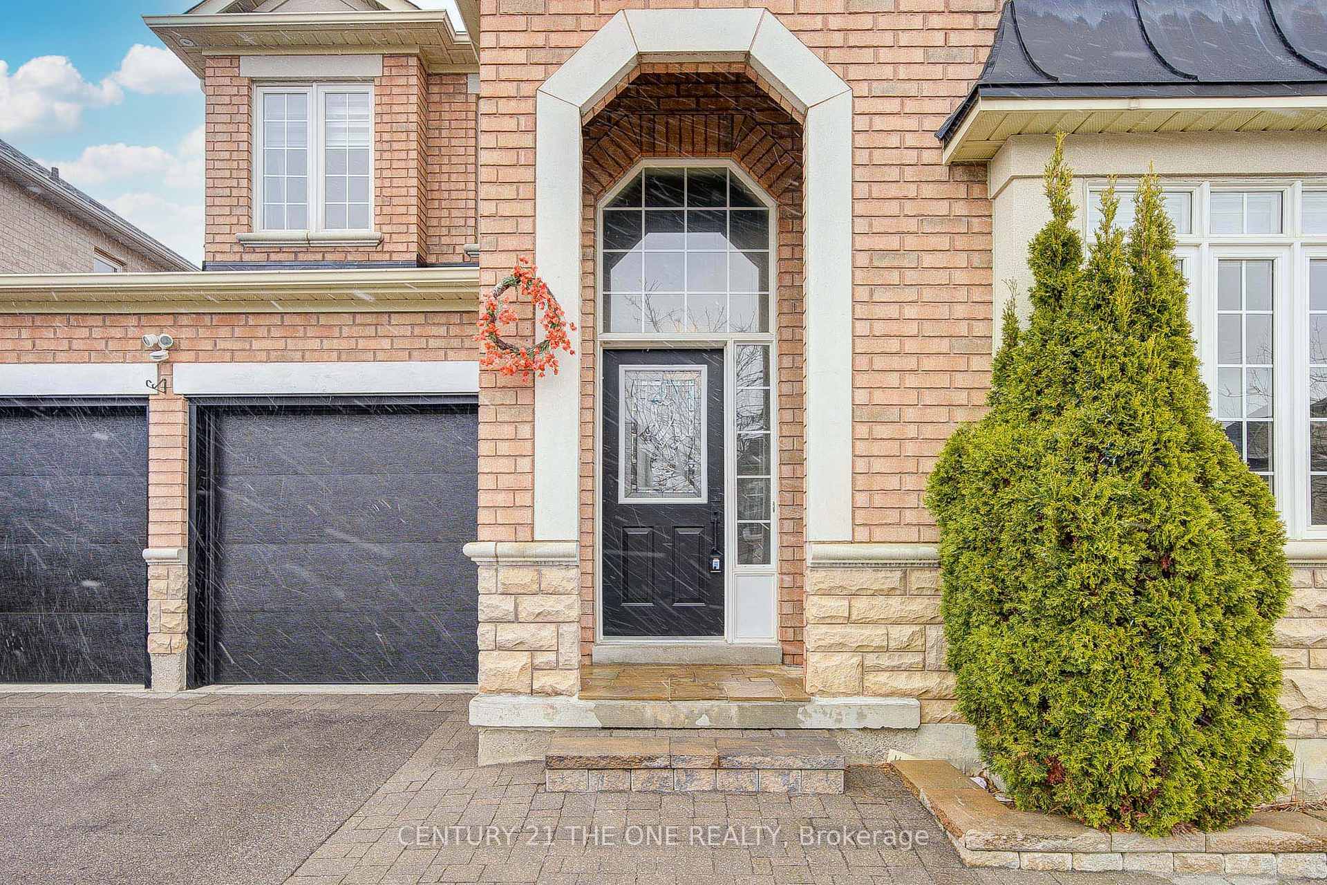 Property Photo: 49 Brass Drive ON L4E 4T4