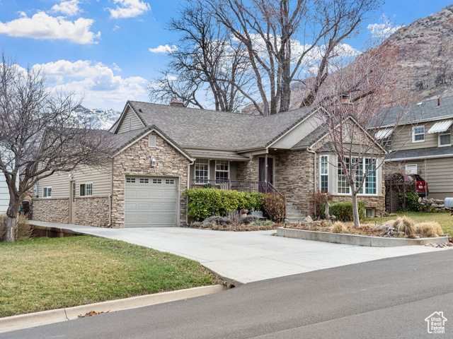 Property Photo: 1728 E 27th St UT 84403