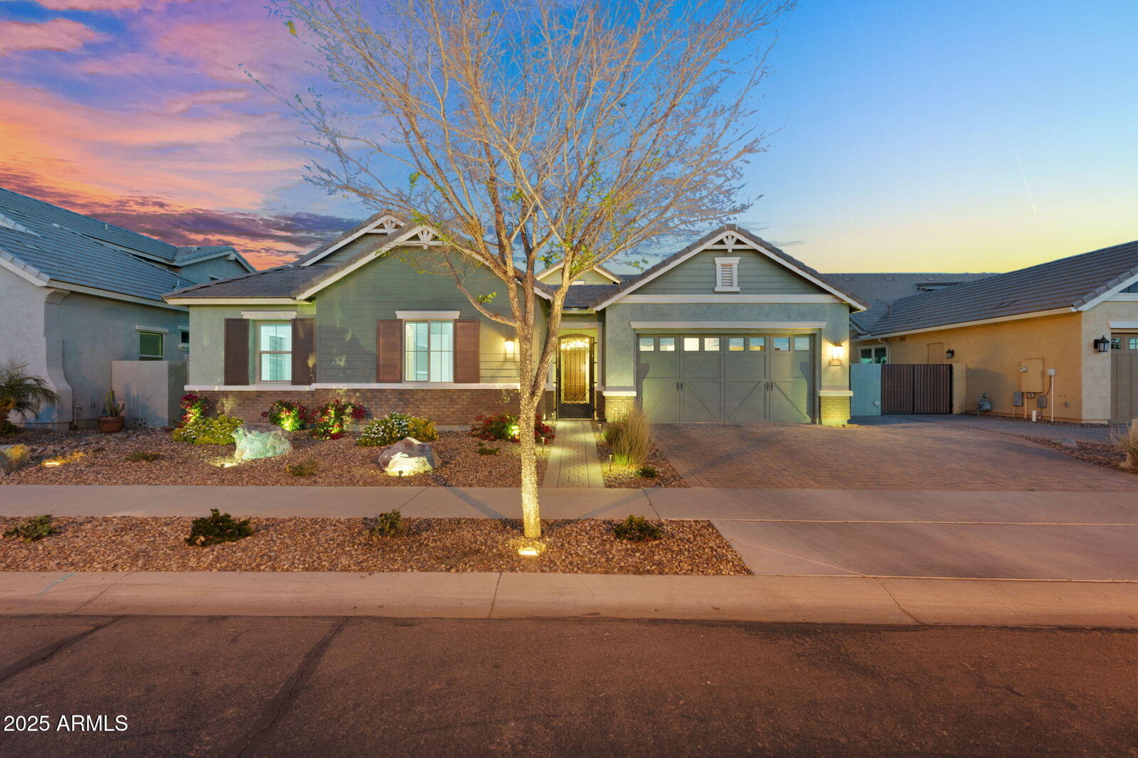 Property Photo: 2617 S Jeffry Street AZ 85295