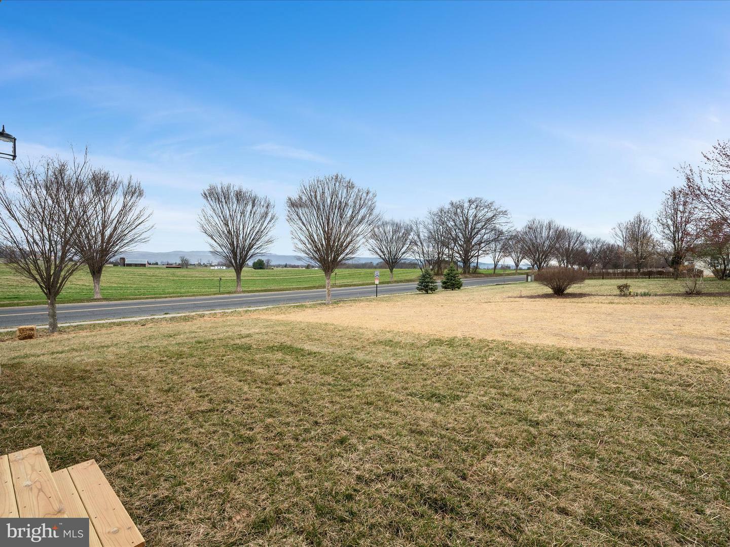 Property Photo: 1356 Horseshoe Circle VA 22664