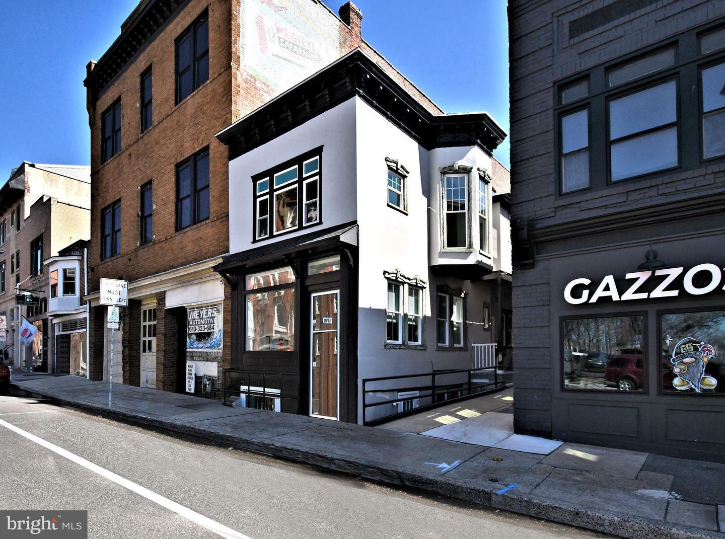 Property Photo: 20 S Hanover Street 2A PA 19464