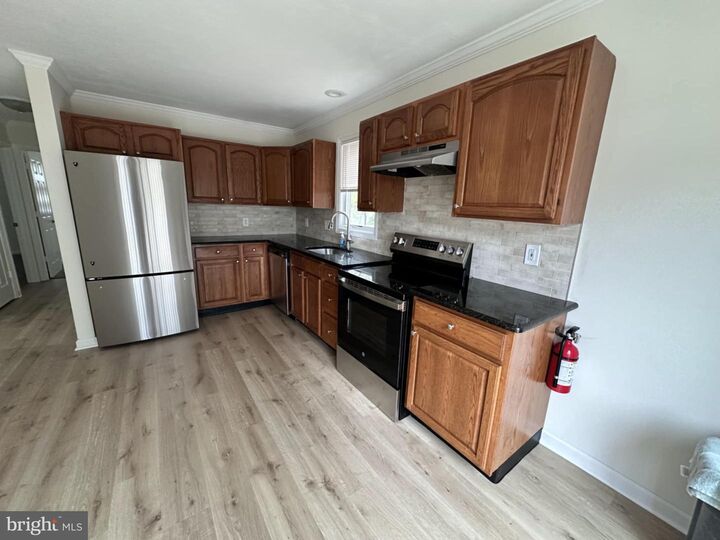 Property Photo:  79 Ash  NJ 08050 