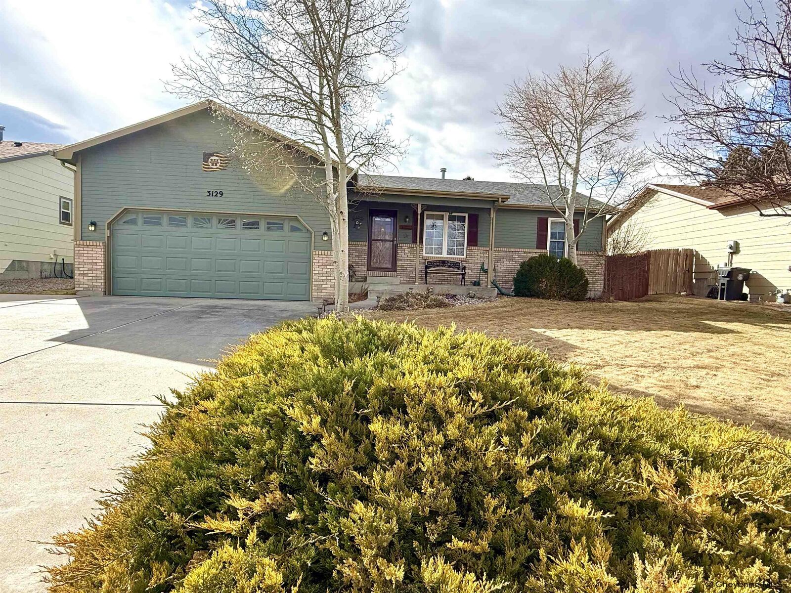 Property Photo: 3129 Smith Pl WY 82009