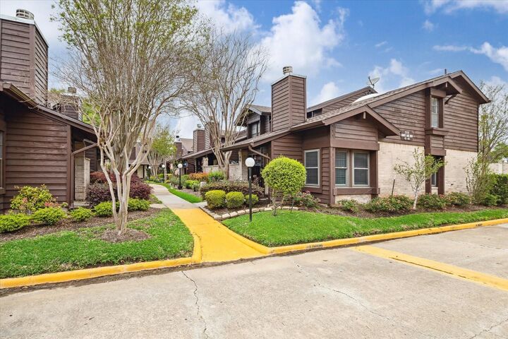 Property Photo:  2510 Grants Lake Boulevard 44  TX 77479 