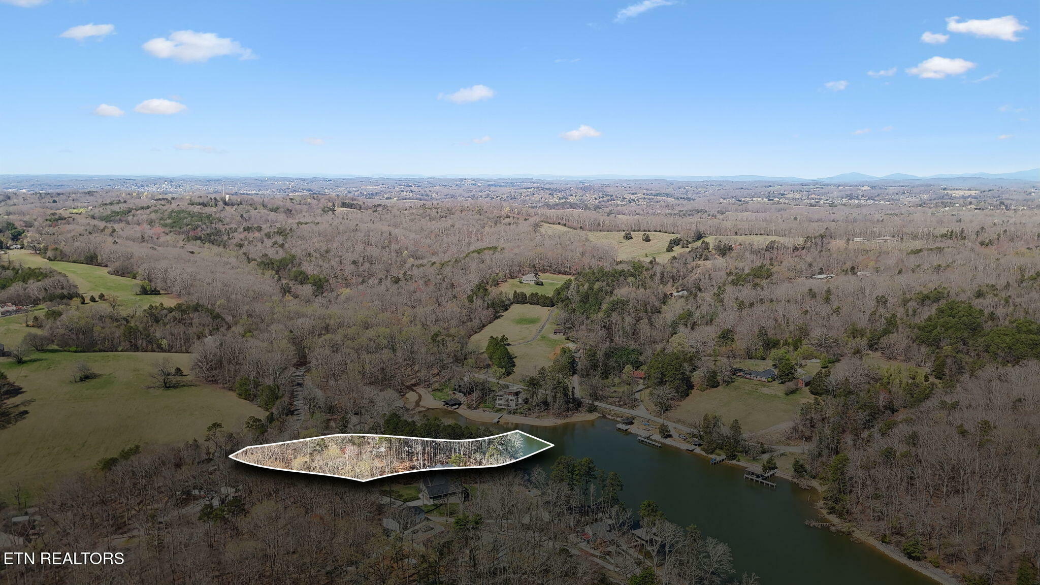 Property Photo: 3798 Lakeland Drive TN 37772