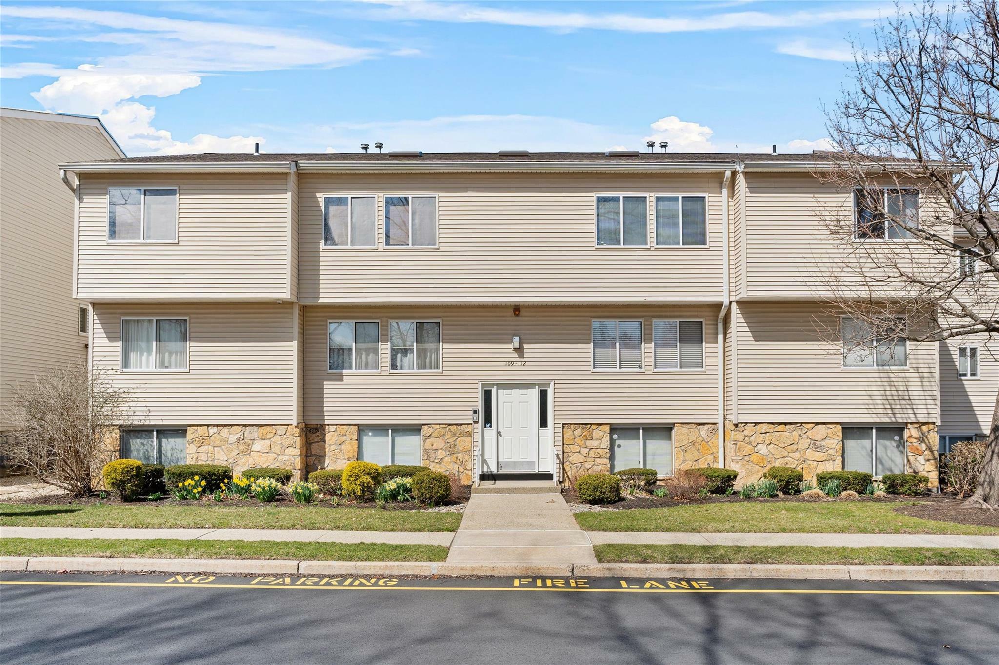 25 College Avenue 110  Nanuet NY 10954 photo