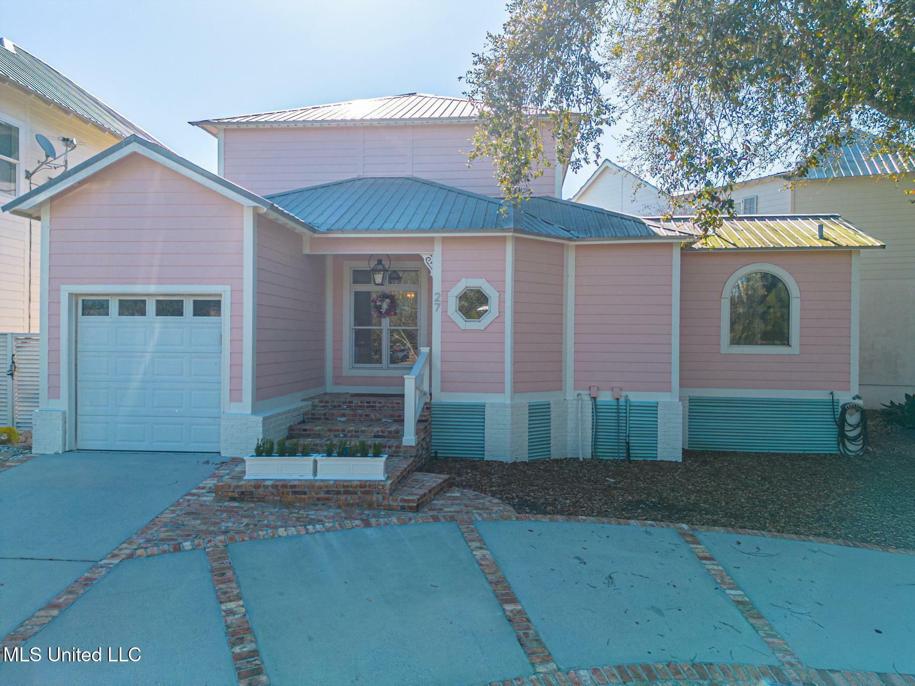 Property Photo: 27 Chapel Hill Road MS 39520