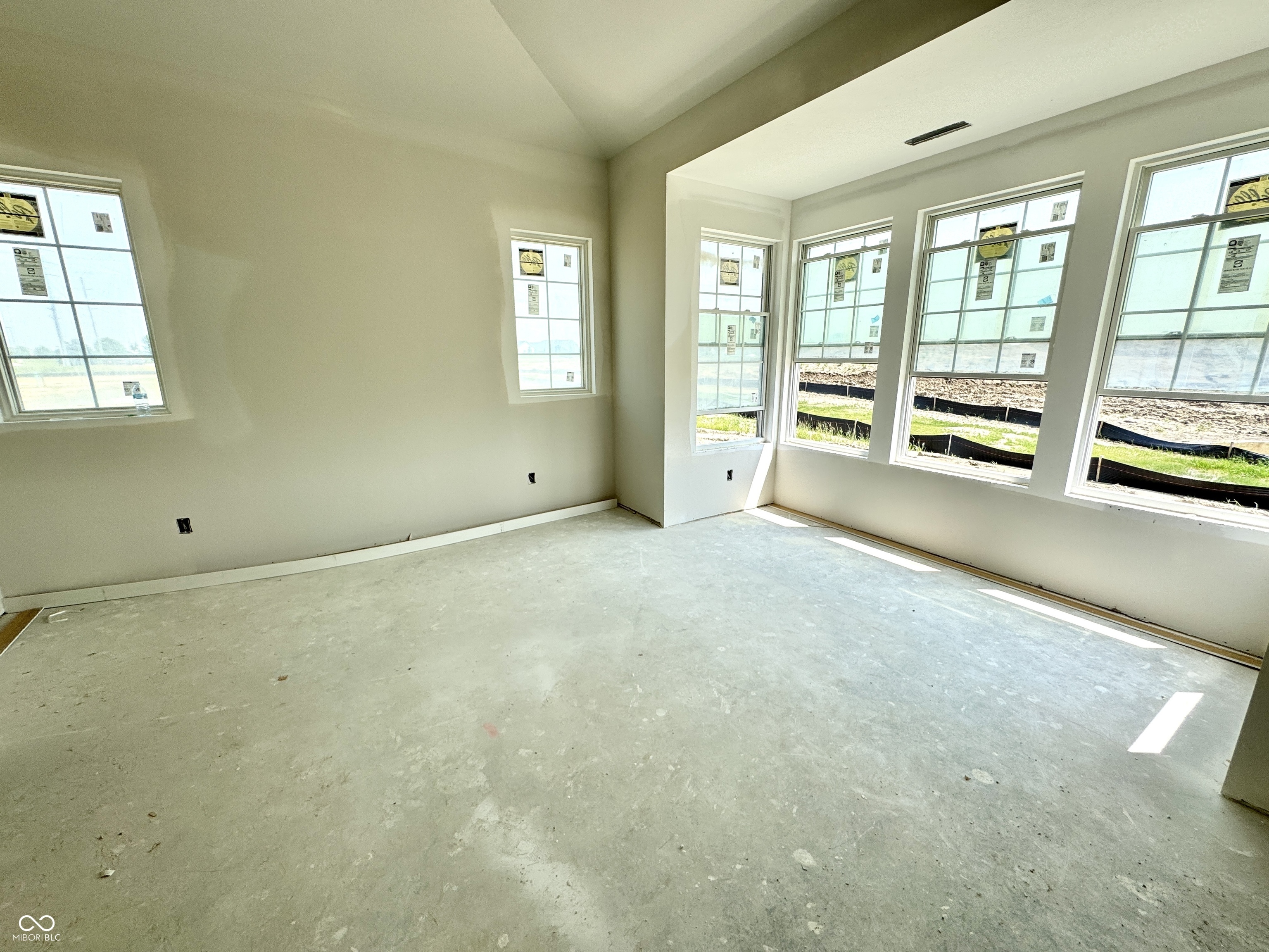 Property Photo: 1463 Crosstie Circle IN 46074