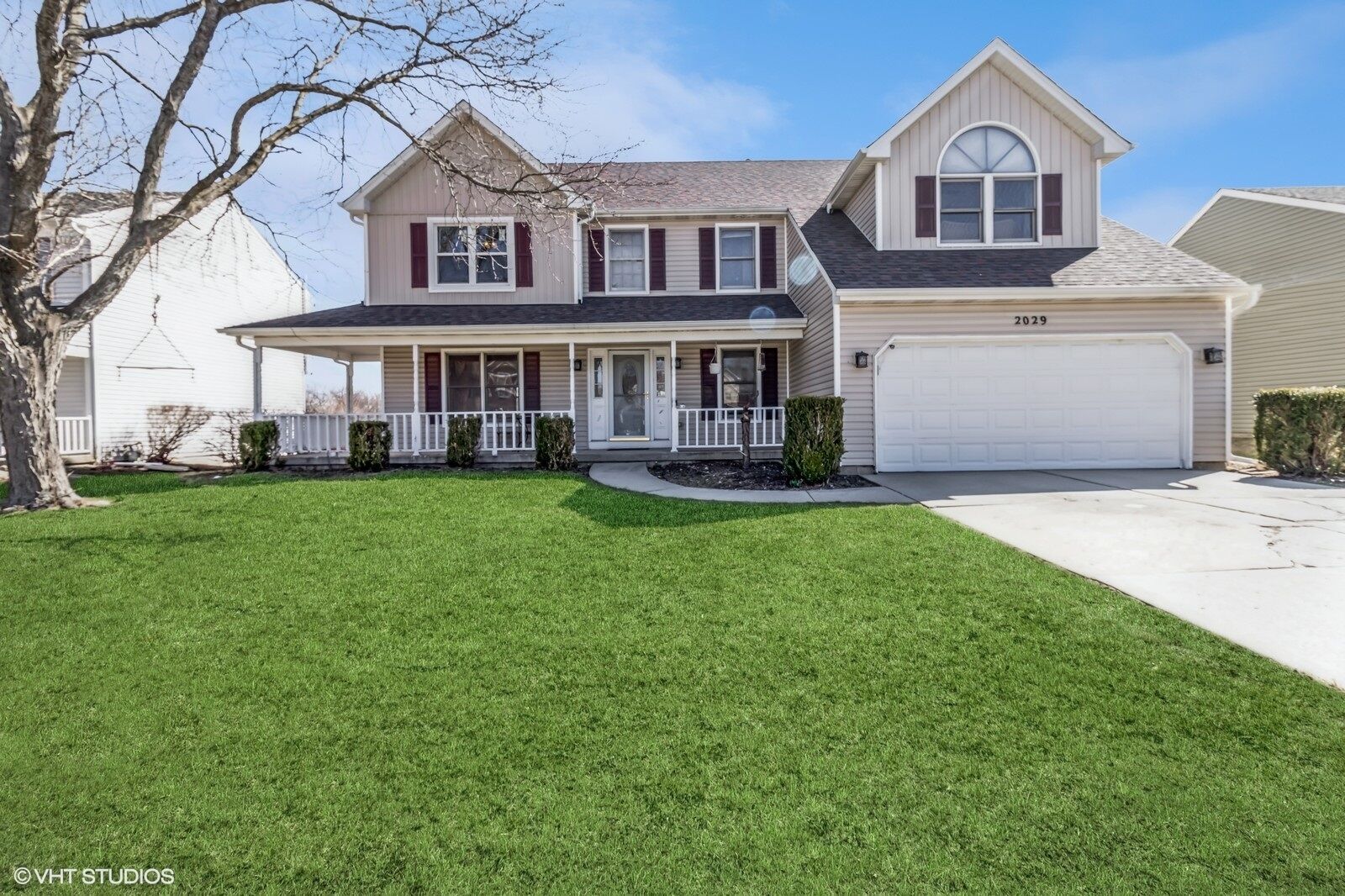 Property Photo:  2029 Valley Creek Drive  IL 60123 