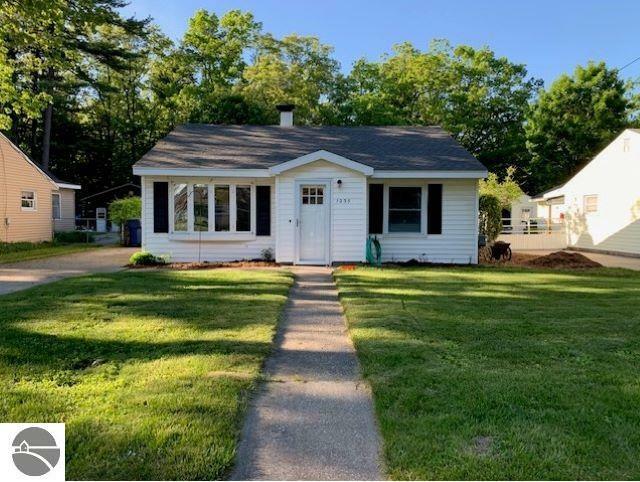 1235 Hannah Avenue  Traverse City MI 49686 photo