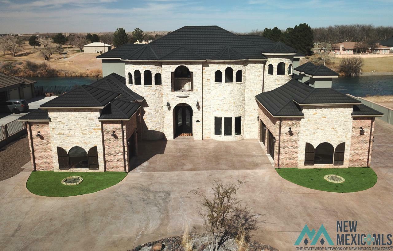 Property Photo: 1706 W Riverside Drive NM 88220