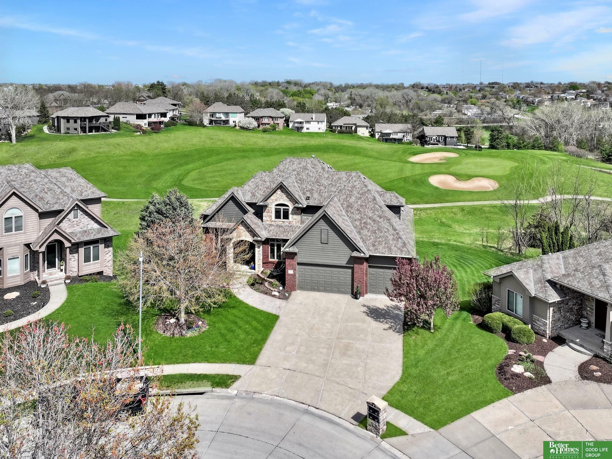 Property Photo: 6909 N 118th Circle NE 68142