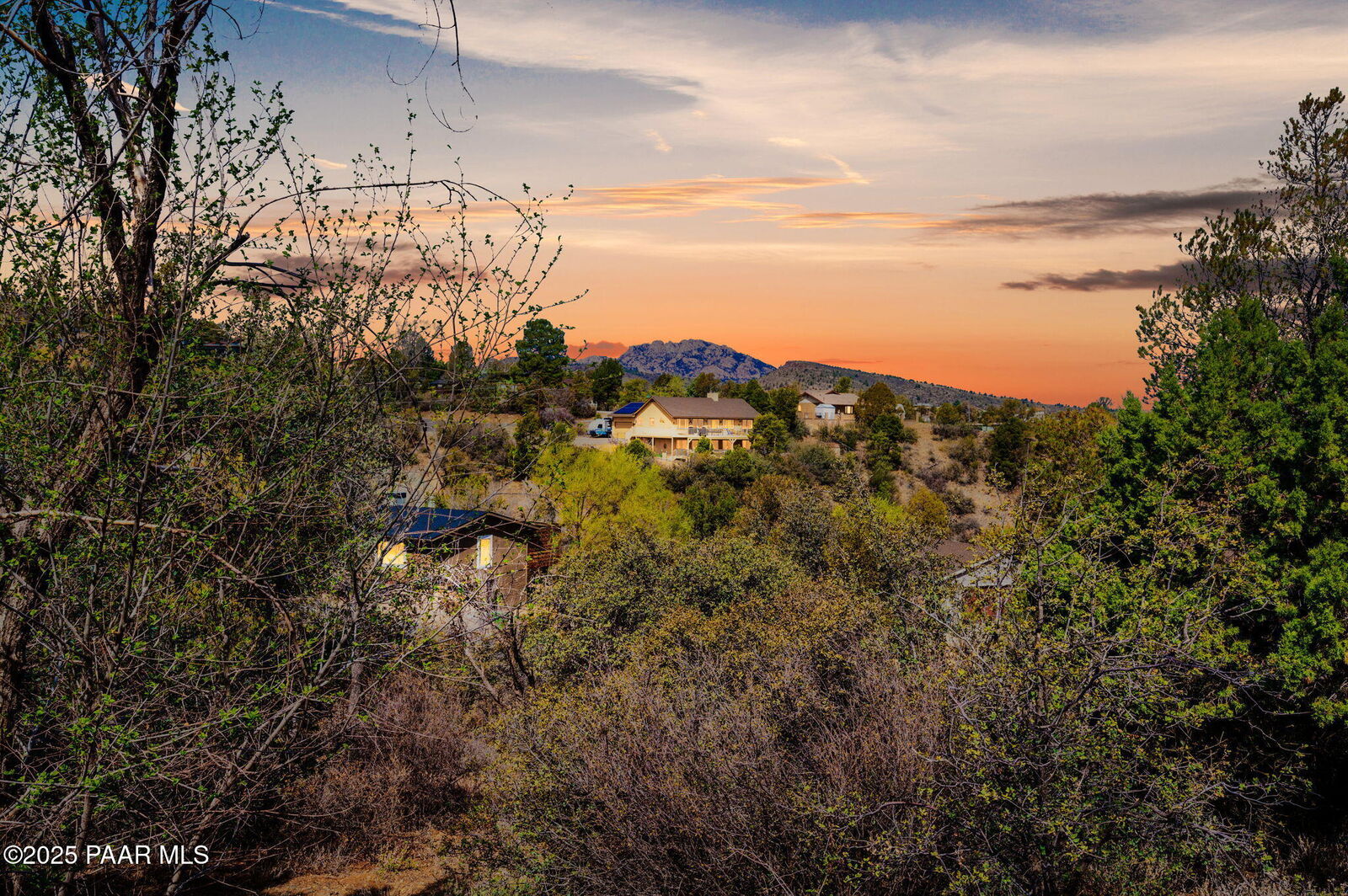 Property Photo:  401 Valley Place  AZ 86301 