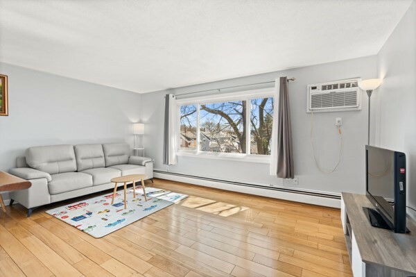 Property Photo: 70 Mudge St 23 MA 01902