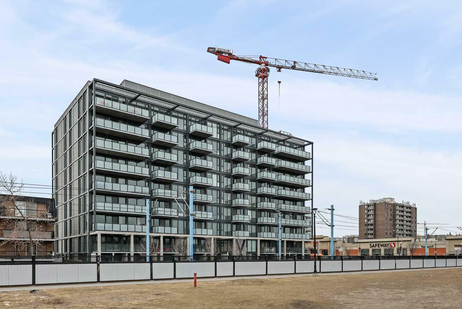 Property Photo: 327 9A Street NW 807 AB T2N 1T7
