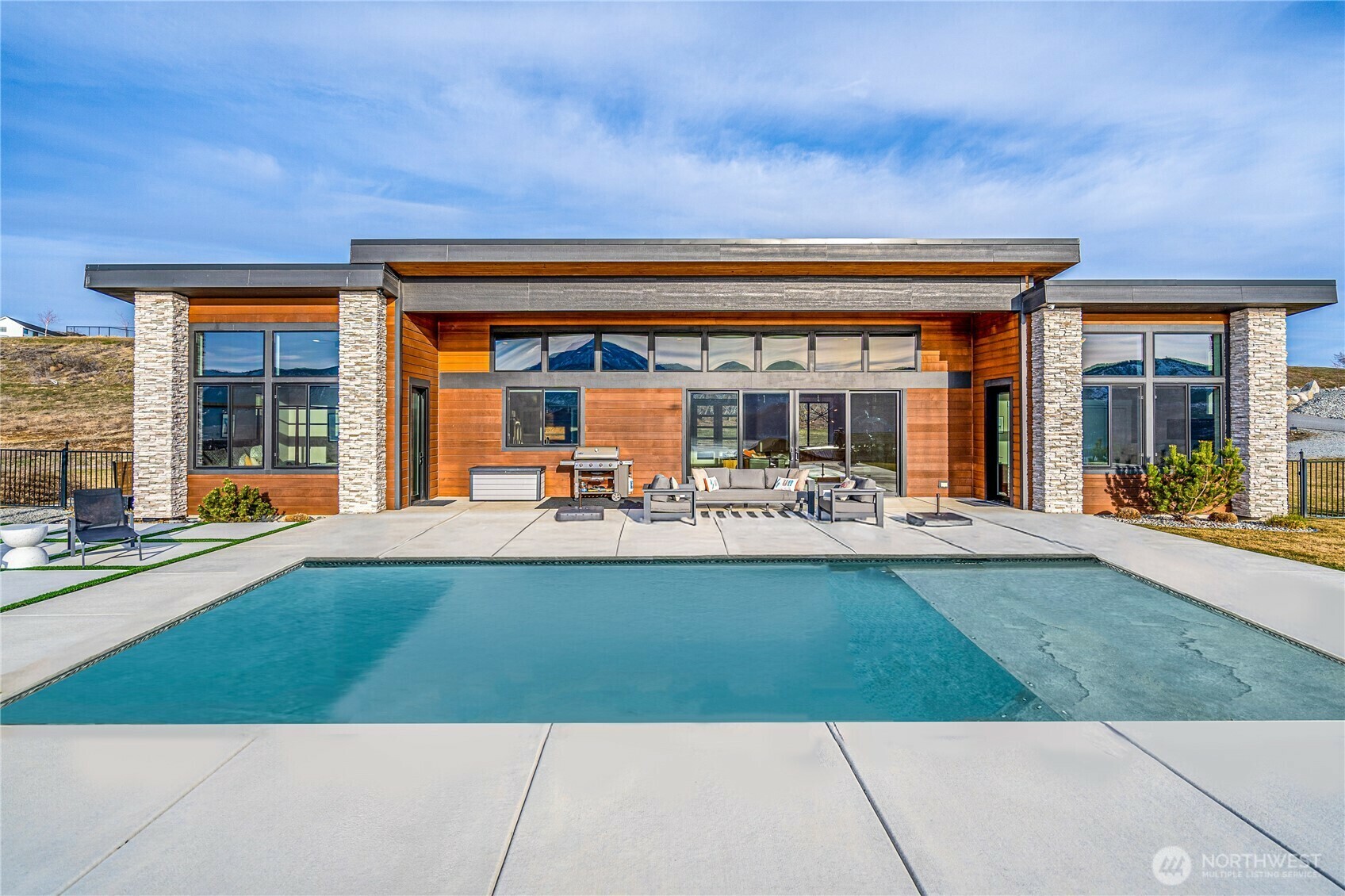 Property Photo: 37 Merlot Lane WA 98831