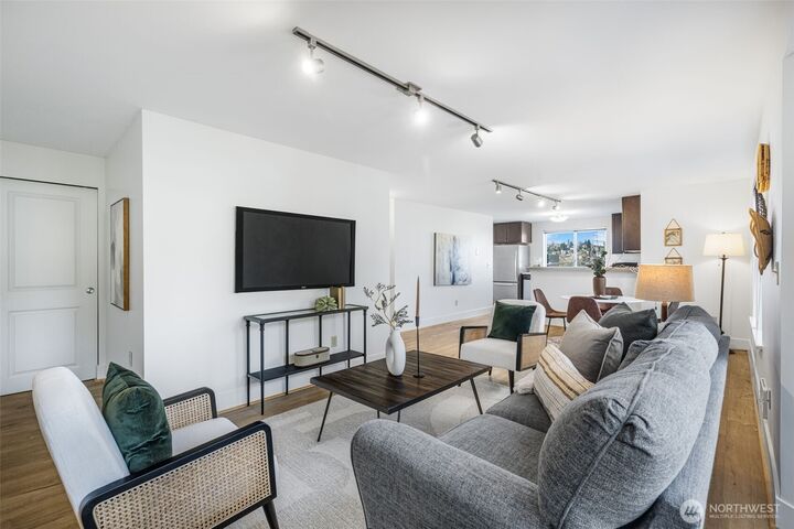 209 N 39th Street 201  Seattle WA 98103 photo