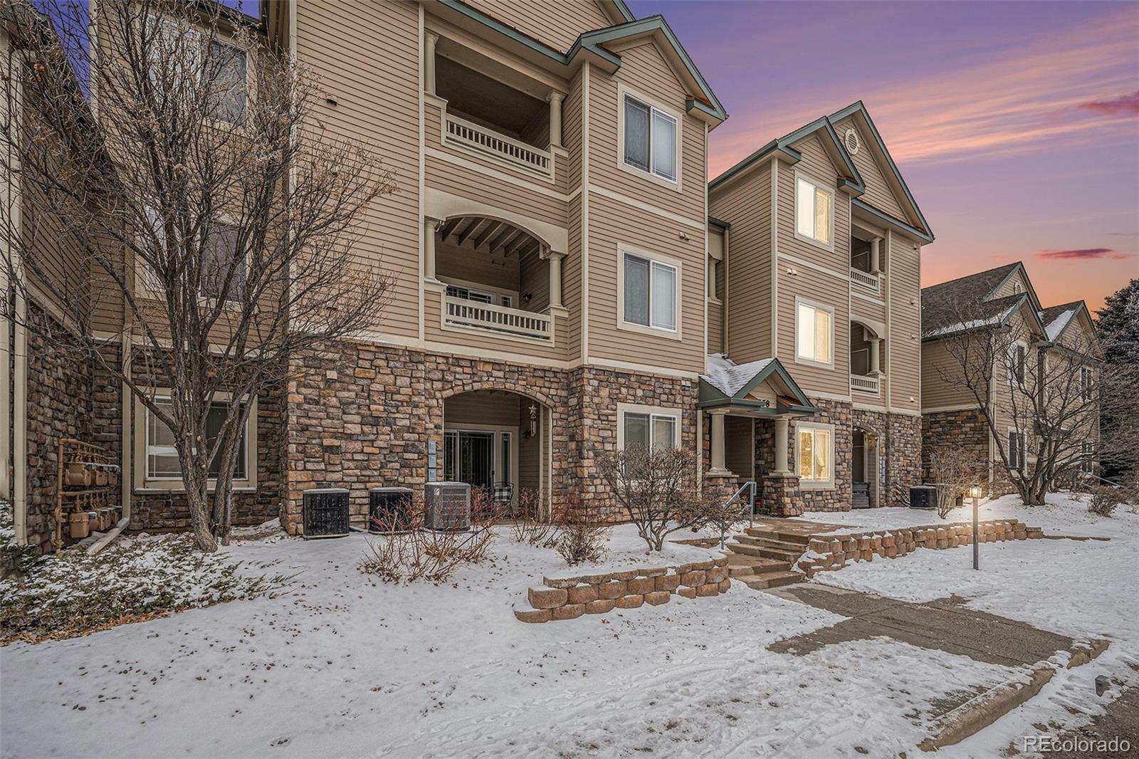 8358 S Independence Circle 105  Littleton CO 80128 photo