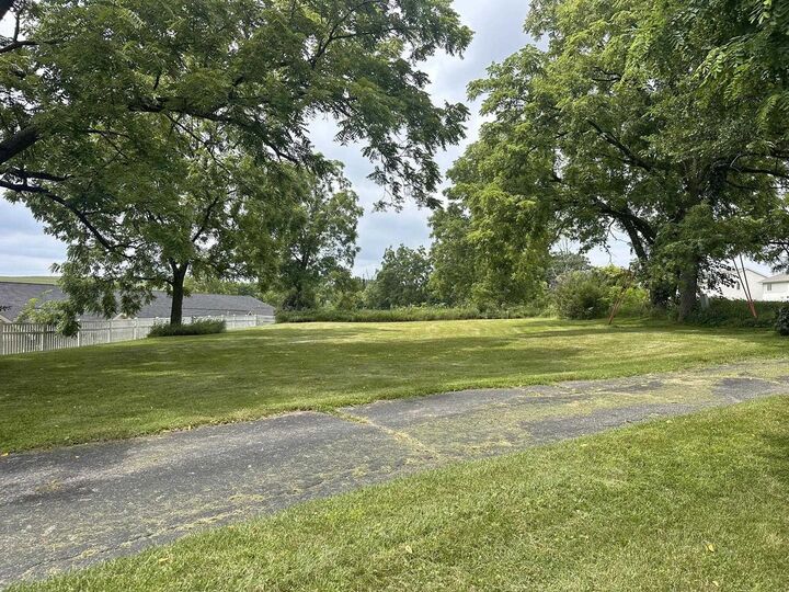 Property Photo:  616 South Iowa Street  WI 53533 