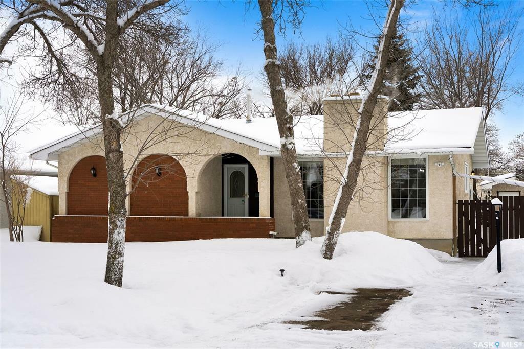 Property Photo: 35 Sommerfeld Drive SK S4V 0C6