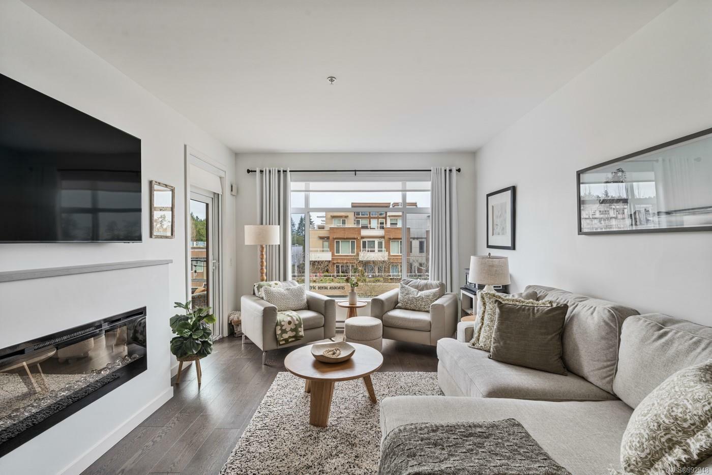 Property Photo: 7162 West Saanich Rd 407 BC V8M 1P6