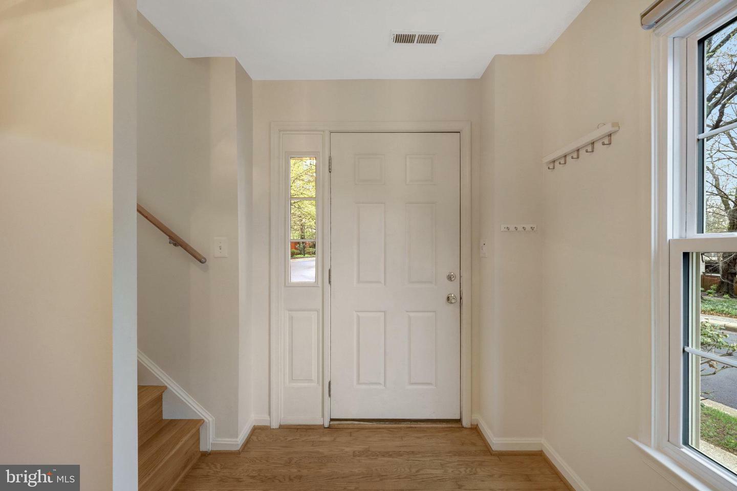 Property Photo: 107 Rees Place VA 22046