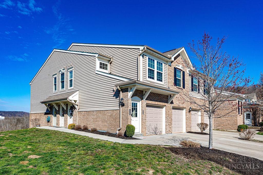 Property Photo: 454 Heritage Square OH 45030