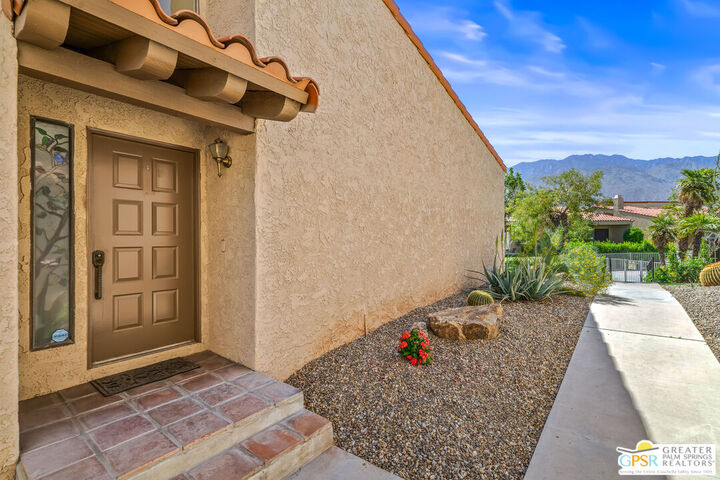 Property Photo: 691 S Calle Petunia CA 92262