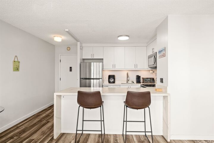 Property Photo:  1925 Kalakaua Avenue 1306  HI 96815 