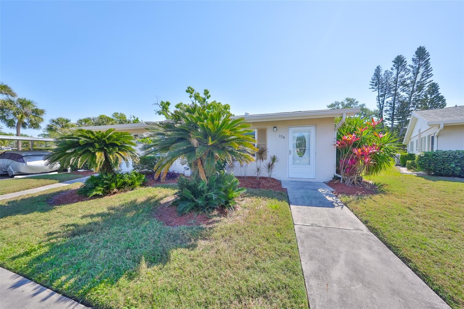Property Photo:  2202 Clubhouse Drive 174  FL 33573 