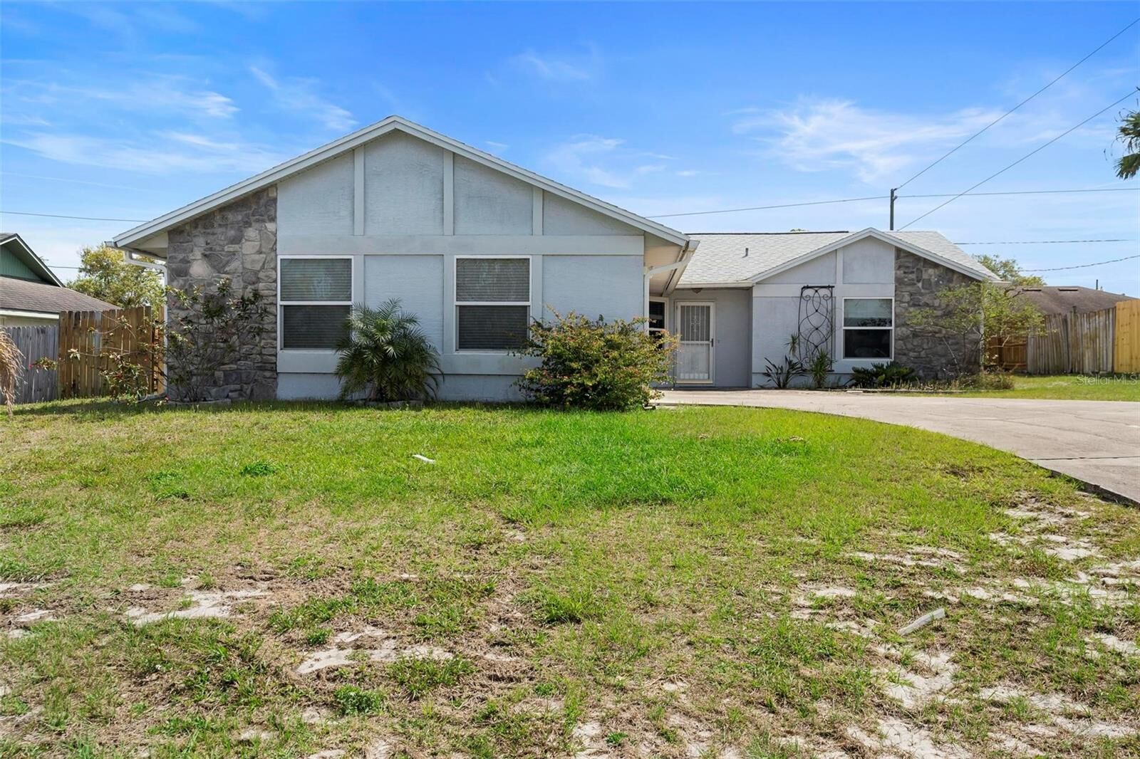 Property Photo: 2351 Montano Street FL 32738
