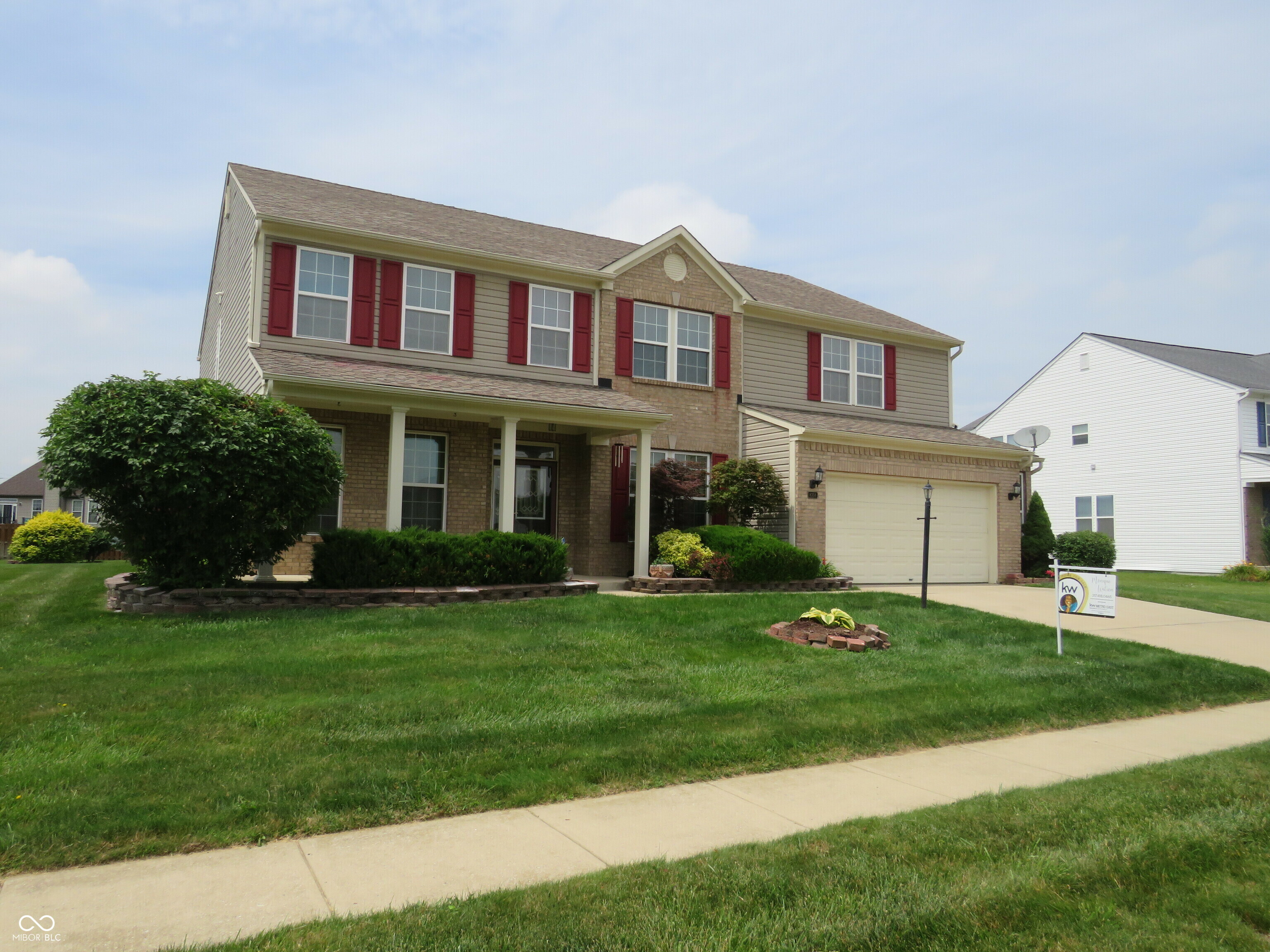 8358 Balmoral Drive  Avon IN 46123 photo