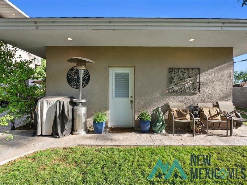 Property Photo: 301 N Alameda Street NM 88220