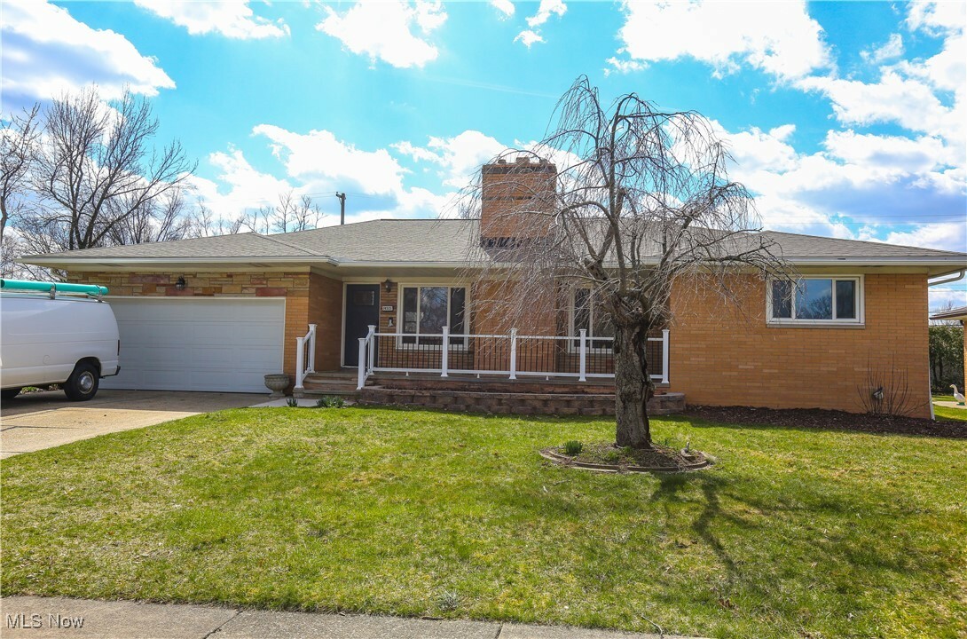 Property Photo: 14521 Seneca Trail OH 44130