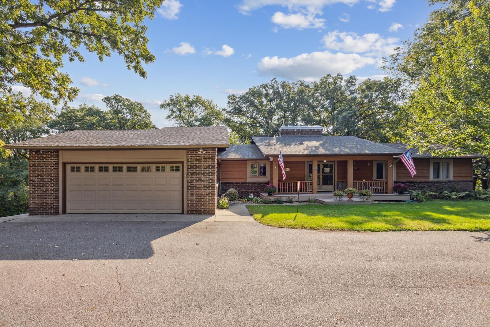 Property Photo: 9060 Lakewood Shore Road NW MN 56367