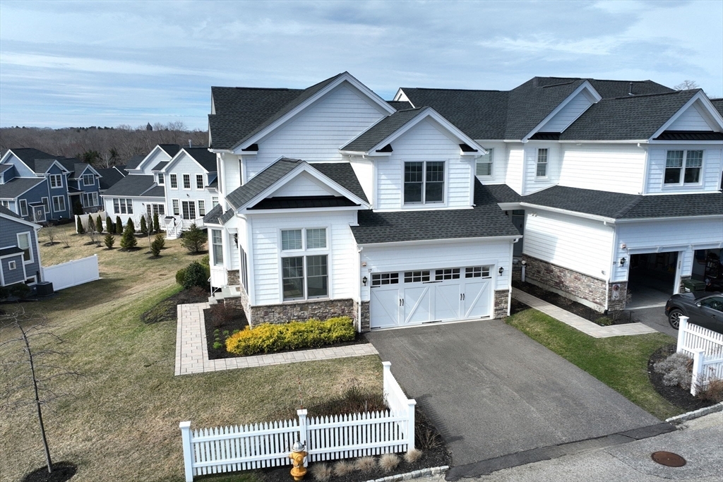 Property Photo: 17 Thelma Way 85 MA 02066