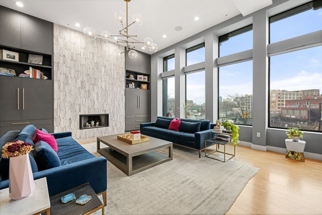 Property Photo:  221 Columbus Ave 202  MA 02116 