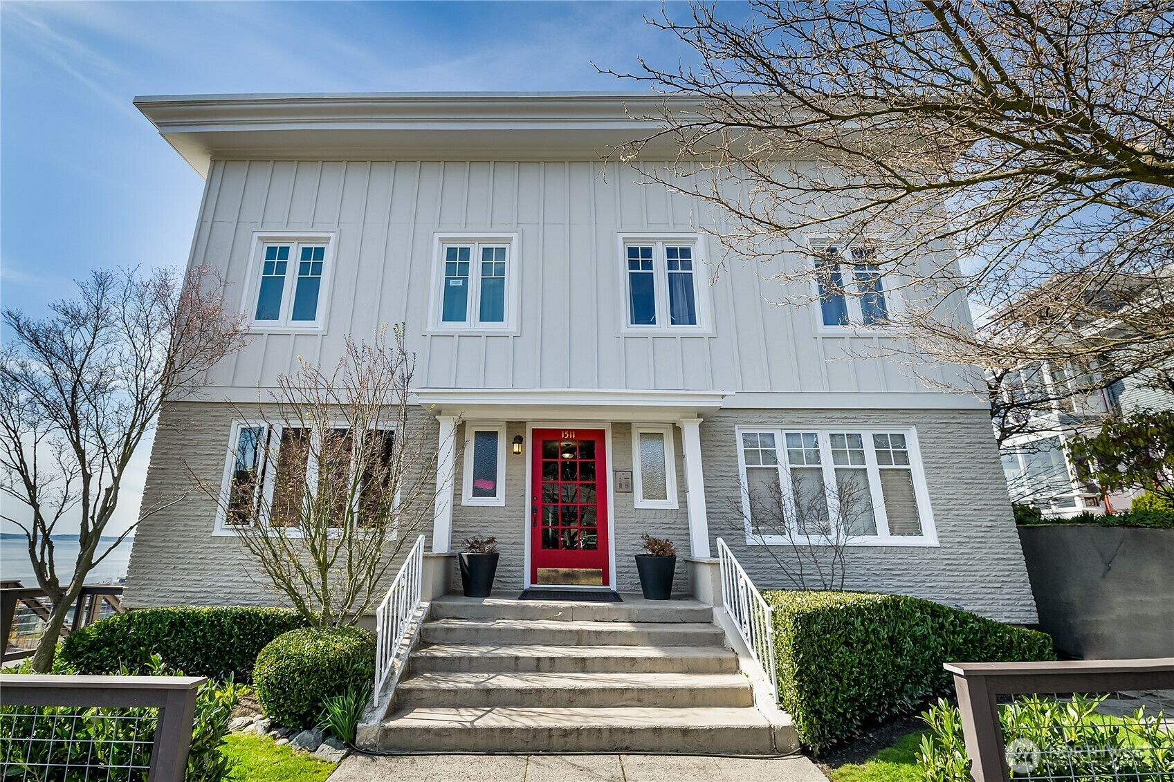 Property Photo: 1511 11th Avenue W 5 WA 98119